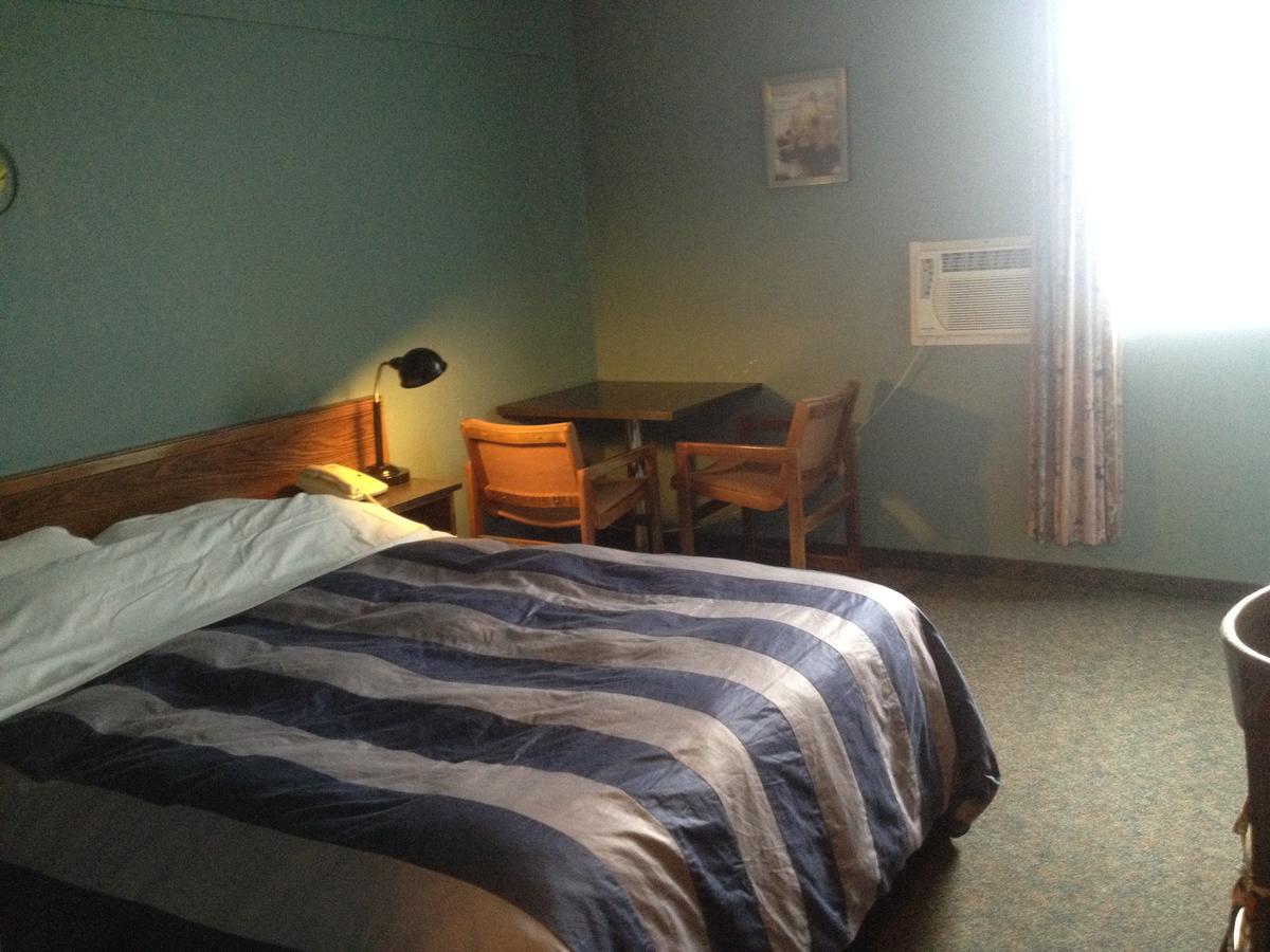 Classic Motor Inn Melville Esterno foto